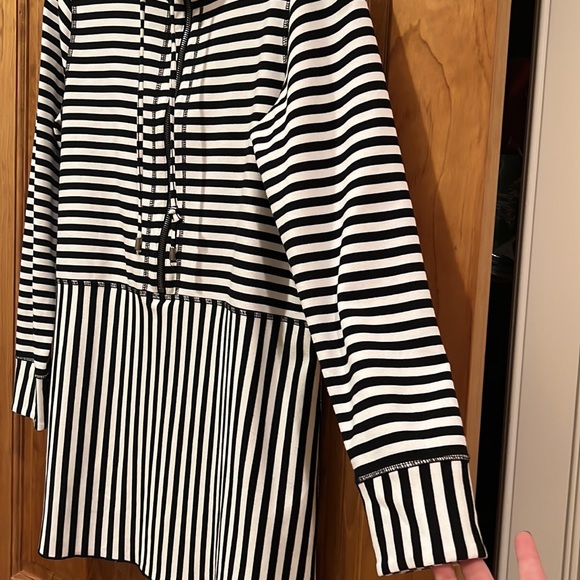 Lynn Ritchie pullover tunic - Picture 3 of 4